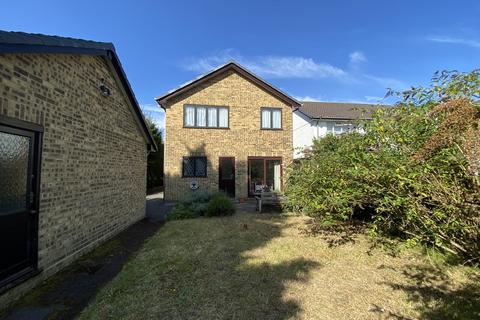 4 bedroom detached house for sale, Vine Farm Close, Talbot Village