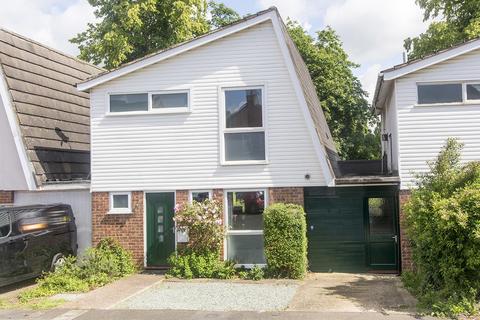 Madeline Close, Great Bowden