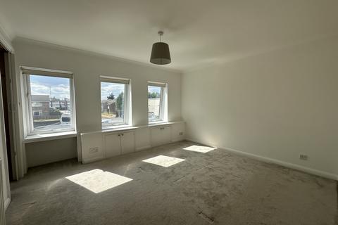 4 bedroom terraced house to rent, Adelaide Road, Tilbury, Essex, RM187BD