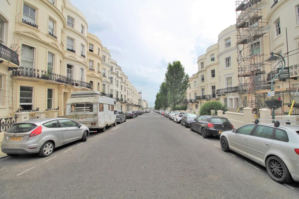 Apartment in Hove, Brunswick - More
