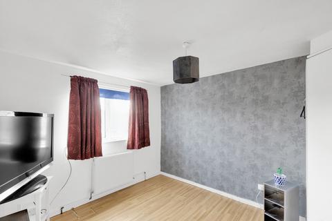 3 bedroom apartment to rent, Beeston Street, Castle