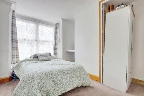 1 bedroom apartment for sale, Richmond Avenue, Southend-on-sea, SS3