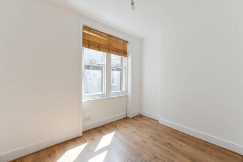 3 bedroom flat to rent, Camberwell, Camberwell, London, SE5