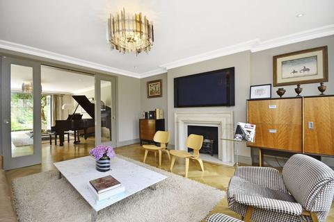 6 bedroom detached house to rent, Milnthorpe Road, Grove Park, London, W4