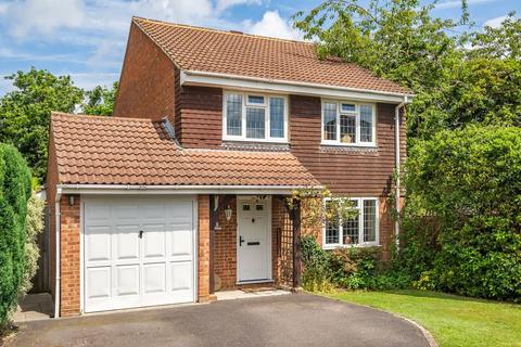 4 bedroom detached house for sale, Merrow Park, Guildford GU4