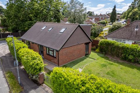 5 bedroom detached house for sale, Oaklands Drive, Wokingham