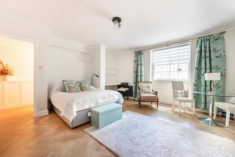 1 bedroom flat for sale, Holland Park Avenue, Holland Park, London, W11