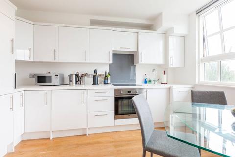 2 bedroom flat to rent, Wilmot Street, Bethnal Green, London, E2