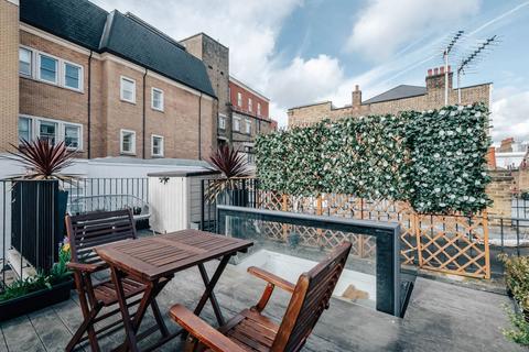 2 bedroom terraced house to rent, Stewarts Grove, Chelsea, London, SW3