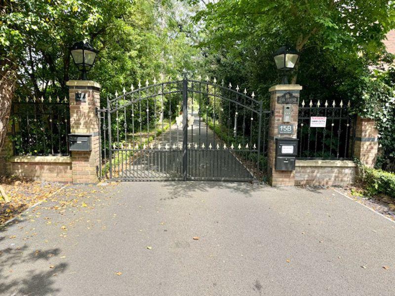 Gates to driveway