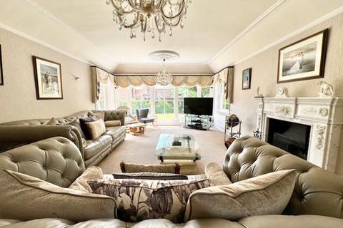 undefined, HUMBERSTON AVENUE, HUMBERSTON