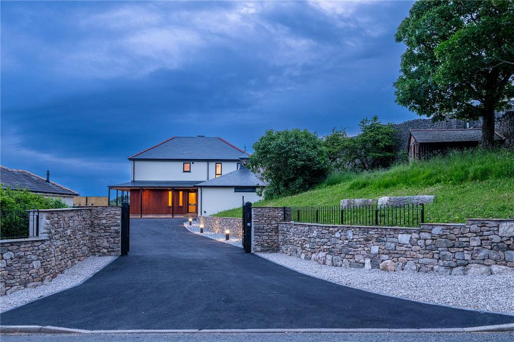 Warton, Carnforth LA5 4 bed detached house for sale £950,000