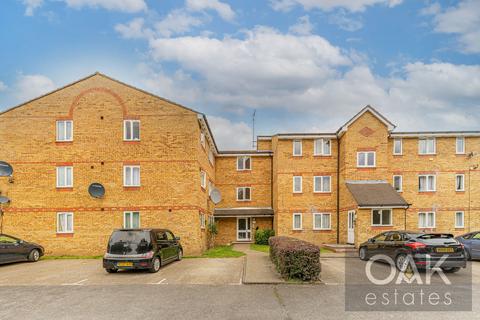 1 bedroom flat for sale, Milestone Close, London N9