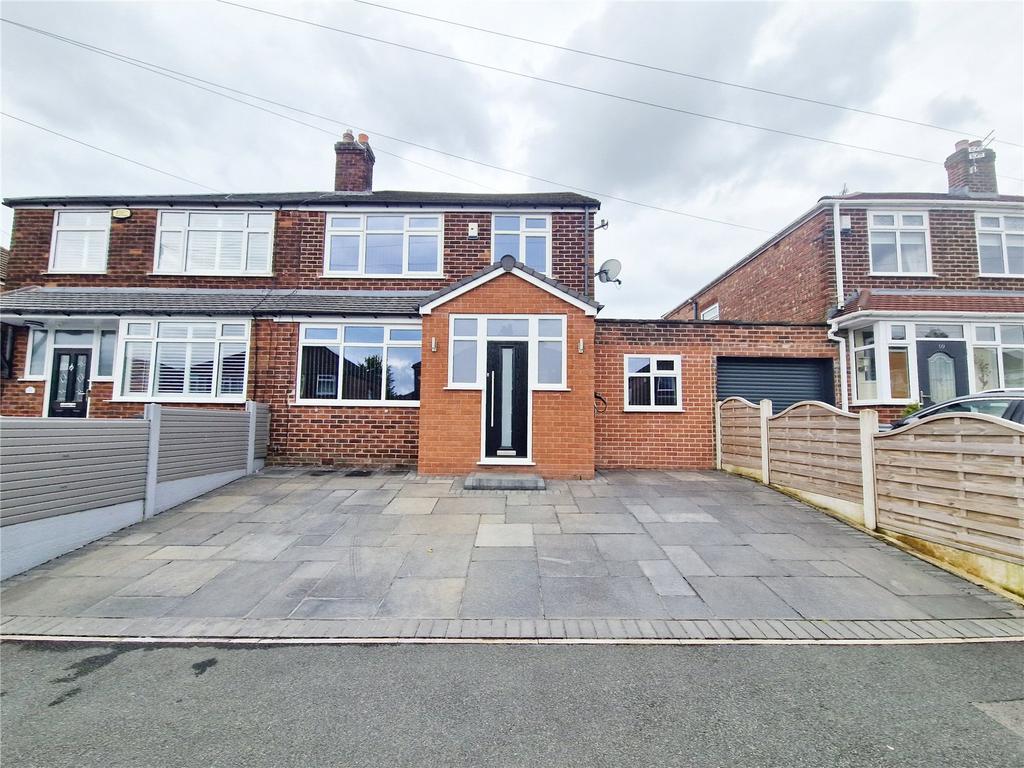 Penrhyn Avenue, Alkrington... 4 bed semidetached house for sale £325,000