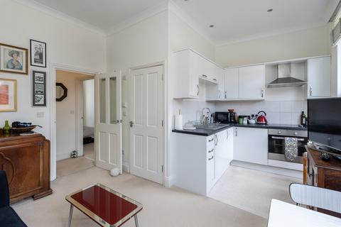 1 bedroom apartment for sale, High Street, Dorking