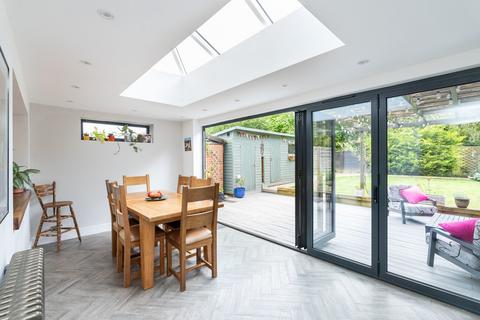 3 Ridge Close, Strood Green, Betchworth, RH3 7HZ