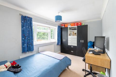3 Ridge Close, Strood Green, Betchworth, RH3 7HZ