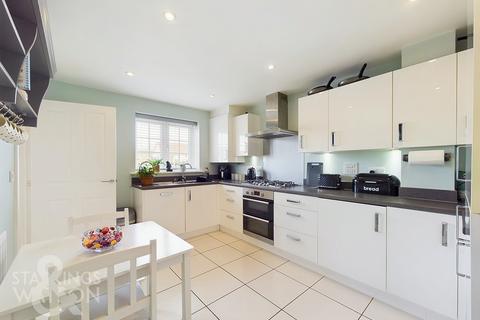 4 bedroom detached house for sale, Nightingale Avenue, Wymondham