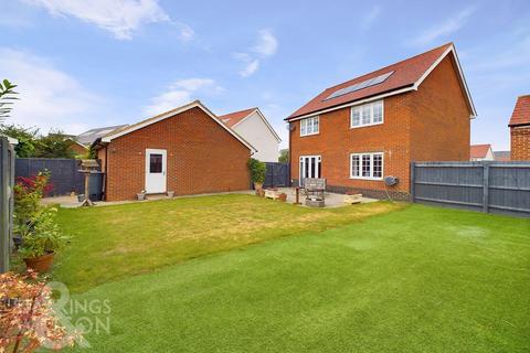 4 bedroom detached house for sale, Nightingale Avenue, Wymondham, NR18