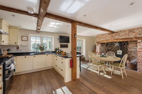 3 bedroom semi-detached house for sale, The Street, Worth