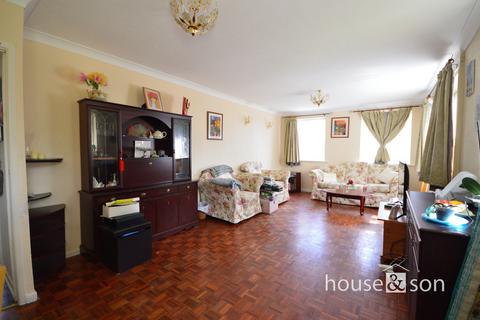 34 Dowlands Road, Bournemouth, BH10 5LQ