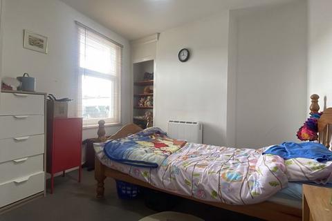 1 bedroom apartment to rent, Canterbury Street, Gillingham