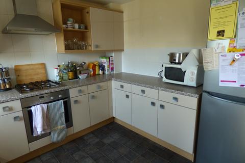 3 bedroom end of terrace house to rent, STUDENT PROPERTY, Baxendale Road, PO19