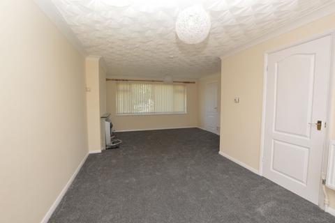 3 bedroom semi-detached house to rent, Pegasus Way, Colchester, Essex, CO4