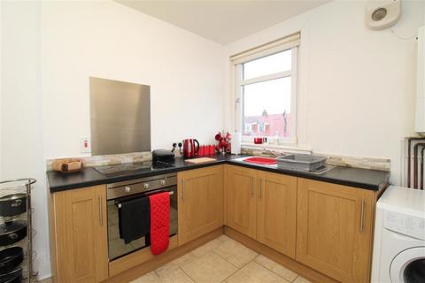 3 bedroom apartment to rent, Elmbank Street, Falkirk