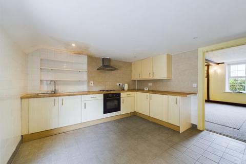 3 bedroom property for sale, Bury Road, Hepworth