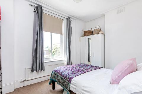 1 bedroom flat to rent, Gauden Road, London, SW4