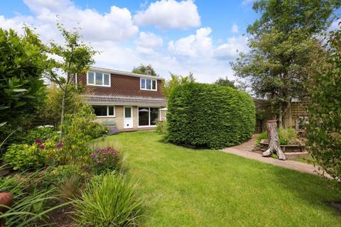 3 bedroom detached house for sale, Hill Drive|Failand