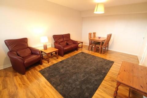 2 bedroom flat to rent, Thistle Court, Aberdeen, AB10