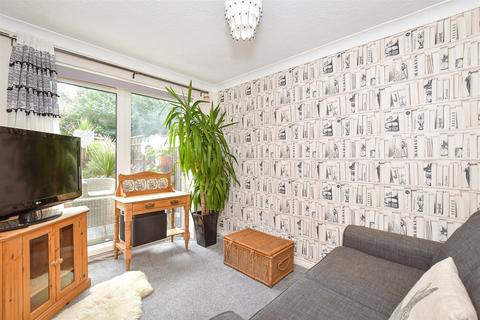 24 Brookenbee Close, Rustington, Littlehampton, BN16 3SH