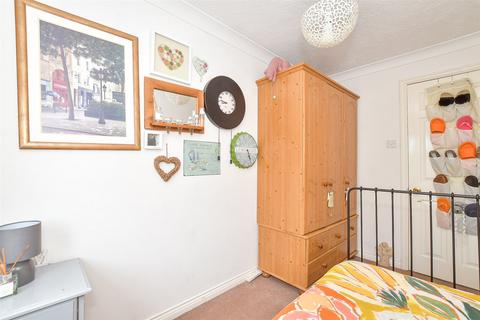 24 Brookenbee Close, Rustington, Littlehampton, BN16 3SH