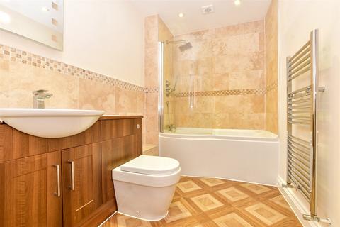2 Hereford Mews Bridle Path, Beddington, Croydon, CR0 4FL