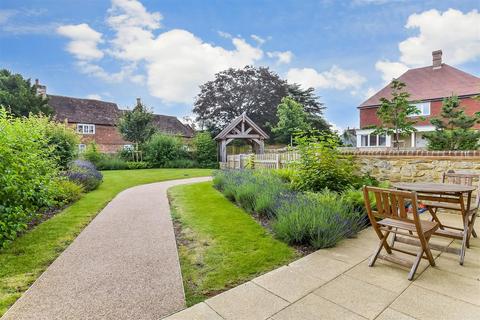 1 bedroom detached bungalow for sale, Kings Square, Leeds, Maidstone, Kent