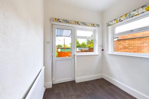 11 Avenue Road, Caterham, CR3 5TR