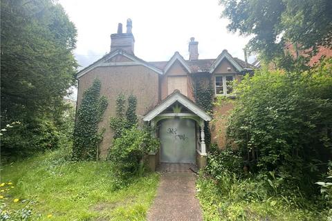 3 bedroom detached house for sale, Lansdowne Road, Bedfordshire MK40