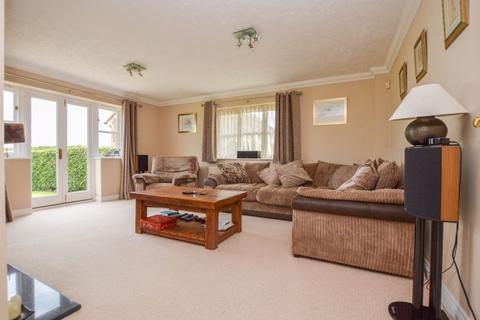 4 bedroom detached house for sale, Deenethorpe, Corby