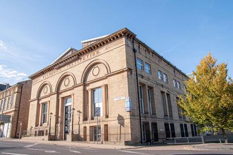 Studio to rent, Northumberland Street, Huddersfield