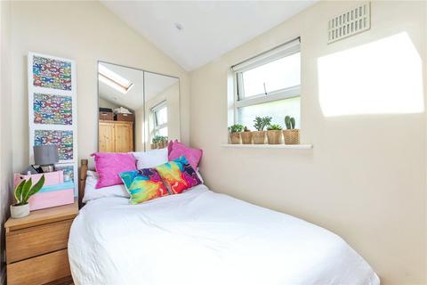Flat 2, 66 Salford Road, London, SW2 4BG