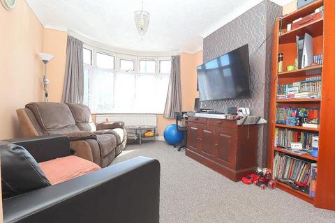 2 bedroom terraced house for sale, Marsh Road, Leagrave, Luton, Bedfordshire, LU3 2QG