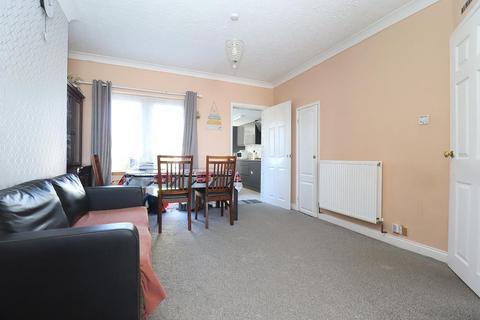 2 bedroom terraced house for sale, Marsh Road, Leagrave, Luton, Bedfordshire, LU3 2QG