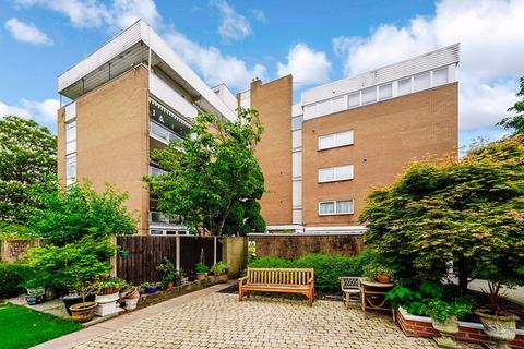 3 bedroom apartment for sale, The Bowls, Chigwell, IG7