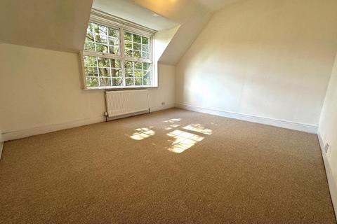 9 Blyth Place, Luton, LU1 5ED