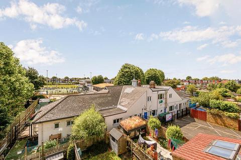 77 Northcroft Road, London, W13 9SS