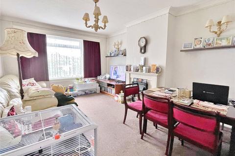 2 bedroom flat for sale, Alinora Crescent, Goring-by-Sea, Worthing, West Sussex, BN12