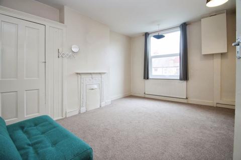 1 bedroom flat to rent, Sumner Road, Harrow
