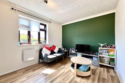 9 Campion Close, Calne, SN11 9QG